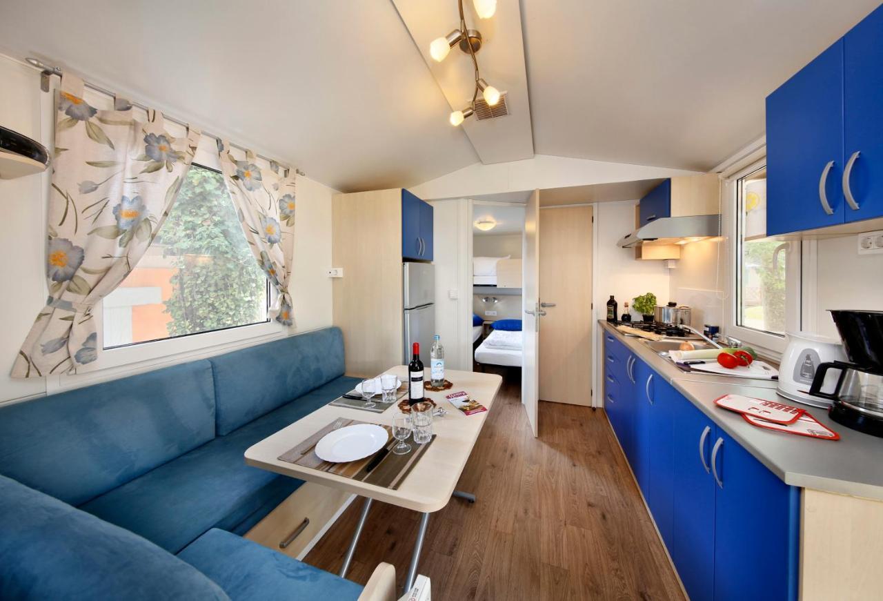 Albatross Mobile Homes On Camping Waikiki Lido di Jesolo Exteriör bild