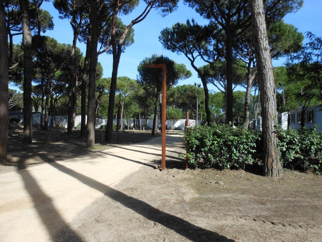 Albatross Mobile Homes On Camping Waikiki Lido di Jesolo Exteriör bild